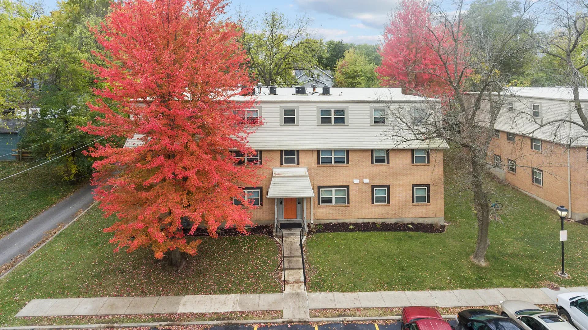 1411 W Maple Avenue — Independence, MO